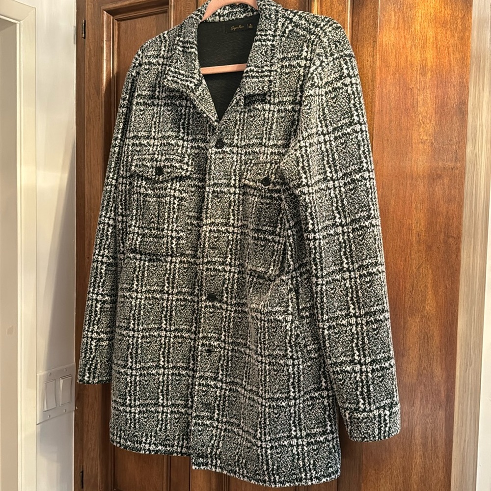 Sugar & Rain Jacket. Black and white
